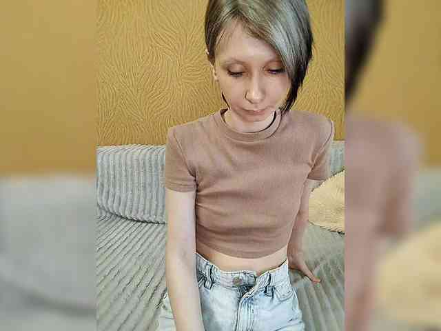 -Christina- webcam