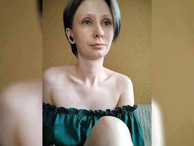 -Christina- webcam