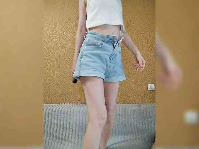 -Christina- webcam