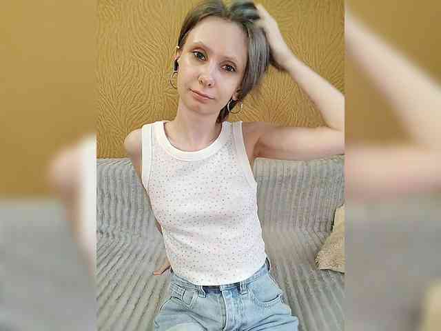 -Christina- webcam