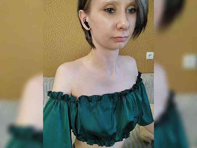 -Christina- webcam