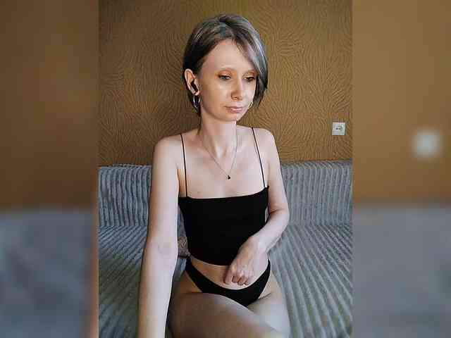 -Christina- webcam