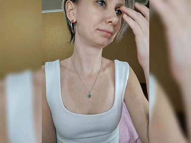 -Christina- webcam