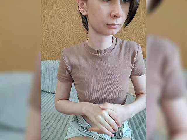 -Christina- webcam