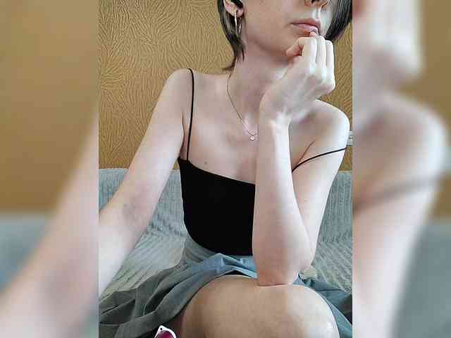 -Christina- webcam