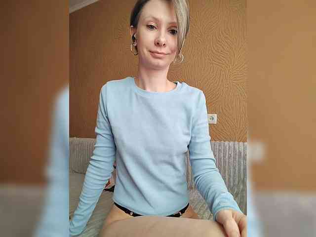 -Christina- webcam
