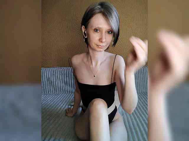 -Christina- webcam