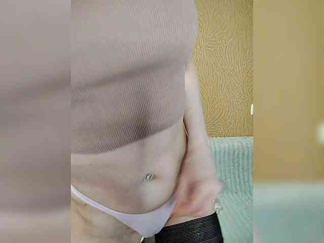 -Christina- webcam