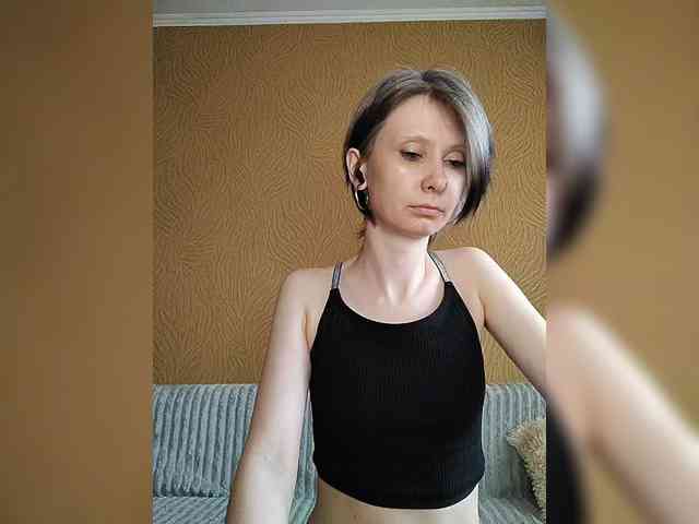-Christina- webcam