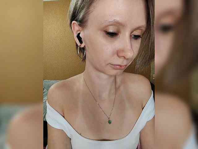 -Christina- webcam