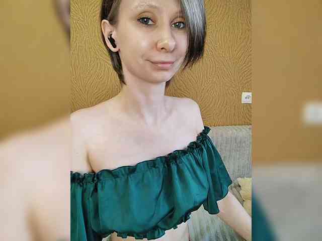 -Christina- webcam