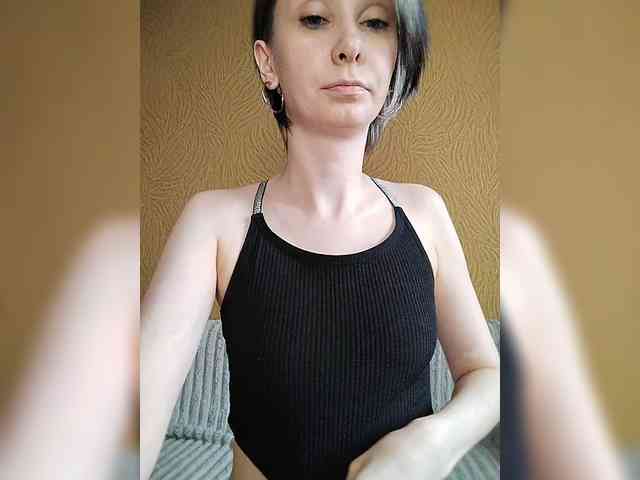 -Christina- webcam