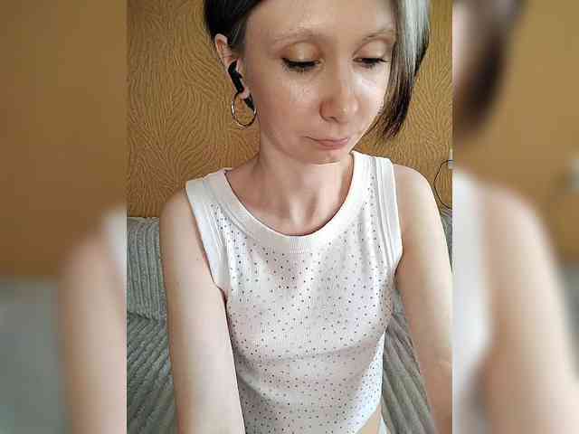 -Christina- webcam
