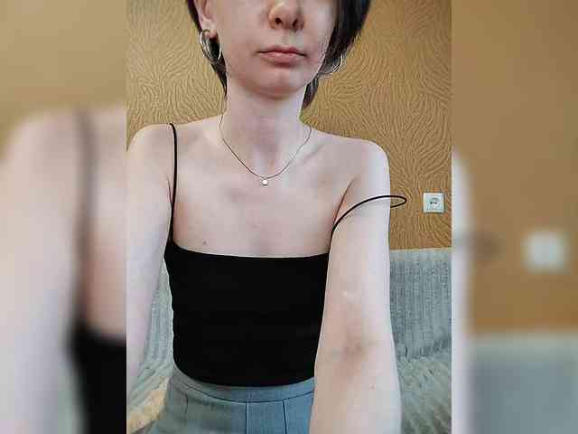 -Christina- webcam