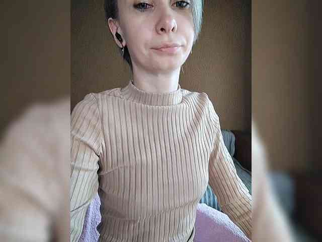 -Christina- webcam