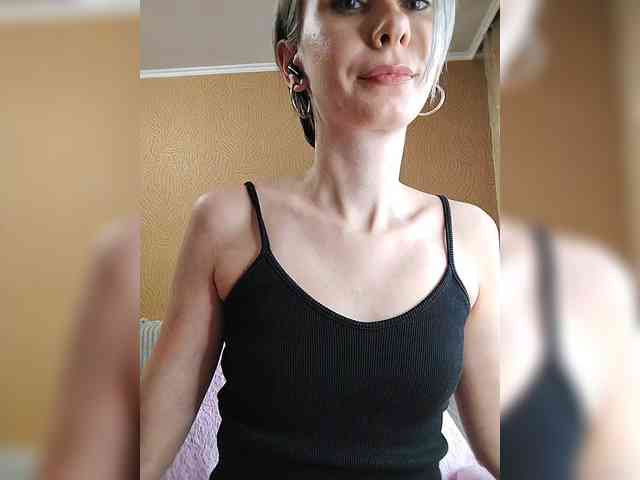 -Christina- webcam