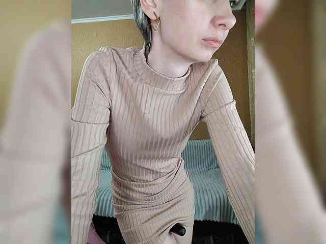 -Christina- webcam