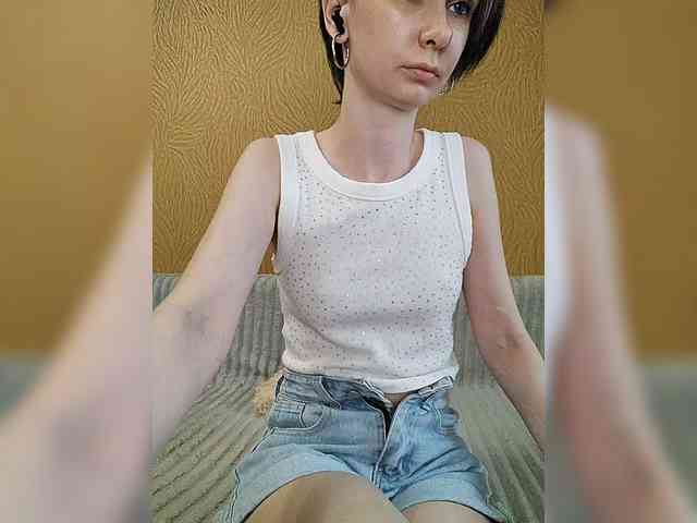 -Christina- webcam
