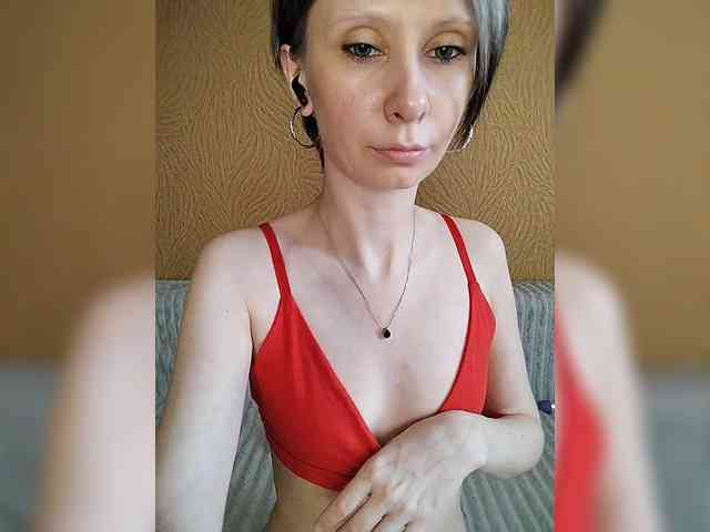 -Christina- webcam