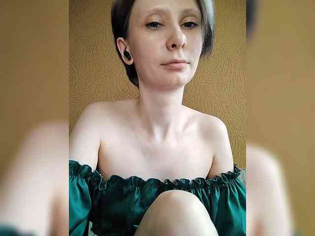 -Christina- webcam