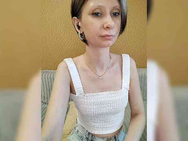 -Christina- webcam