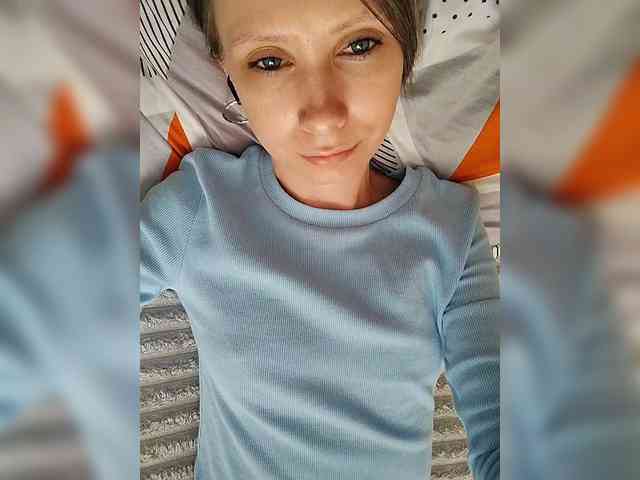 -Christina- webcam