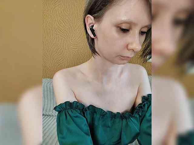 -Christina- webcam