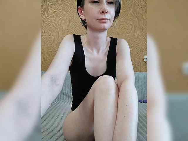 -Christina- webcam