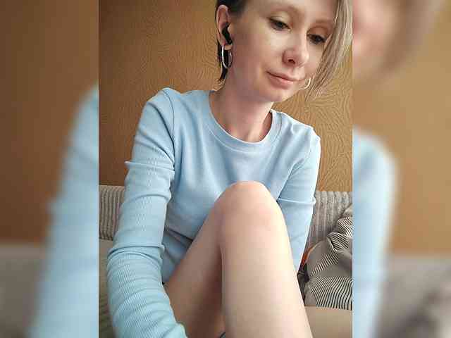 -Christina- webcam