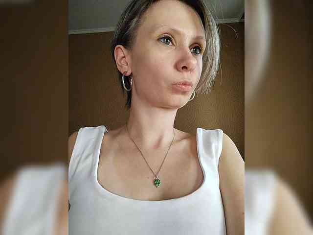 -Christina- webcam