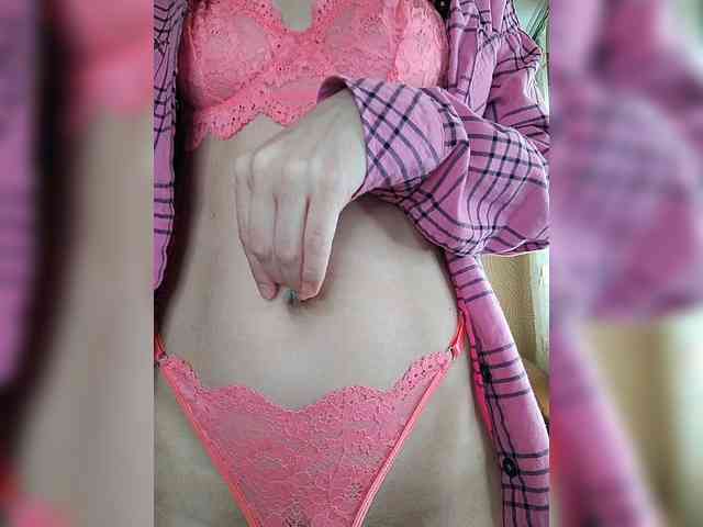 -Christina- webcam