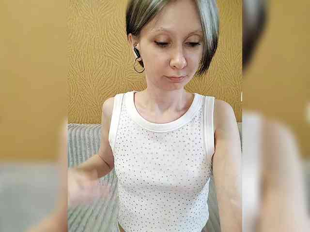 -Christina- webcam