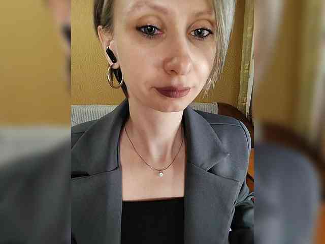 -Christina- webcam