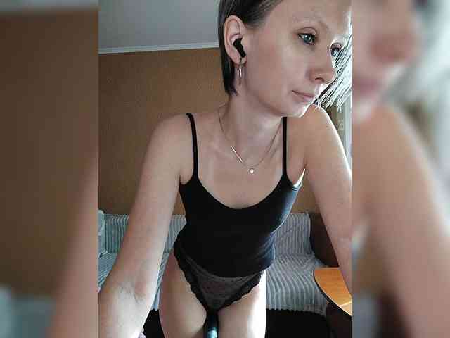 -Christina- webcam