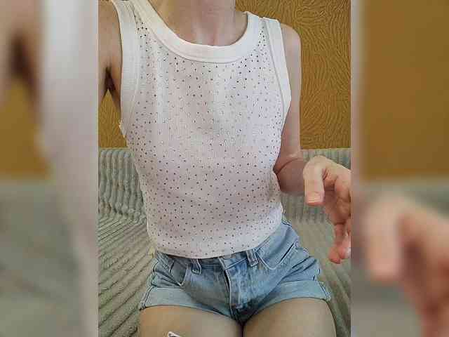 -Christina- webcam