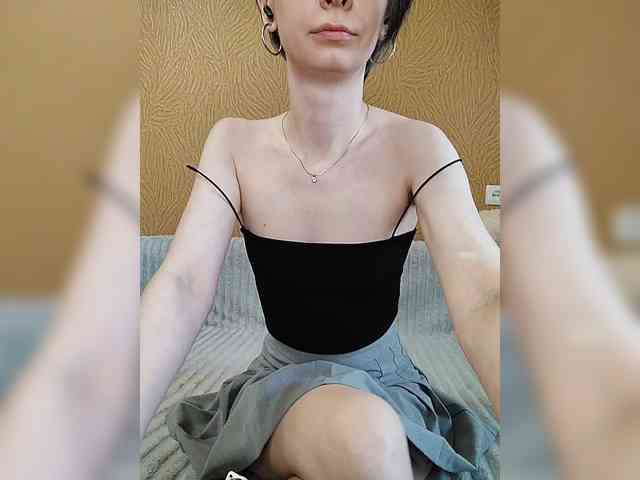 -Christina- webcam