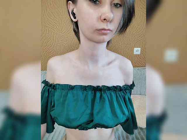 -Christina- webcam