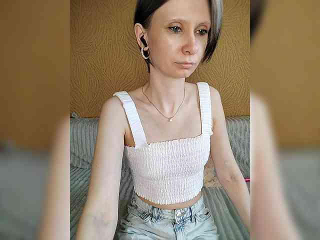 -Christina- webcam