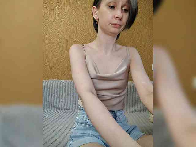 -Christina- webcam