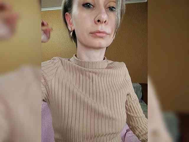 -Christina- webcam