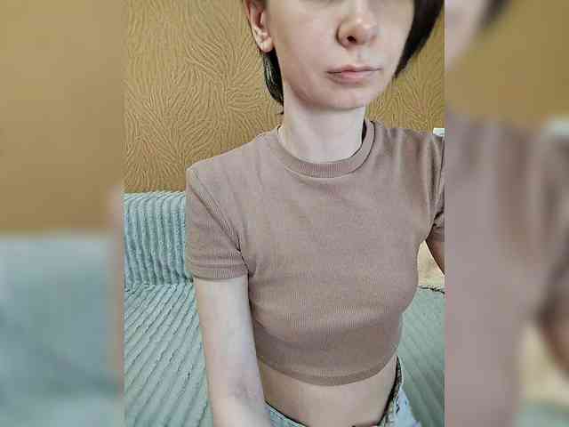 -Christina- webcam
