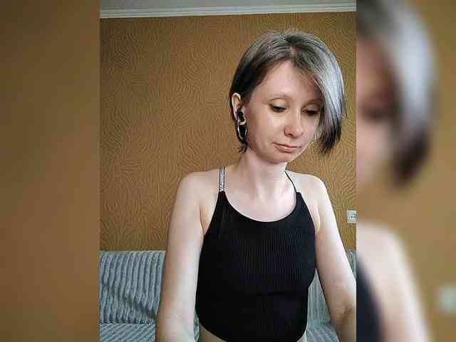 -Christina- webcam