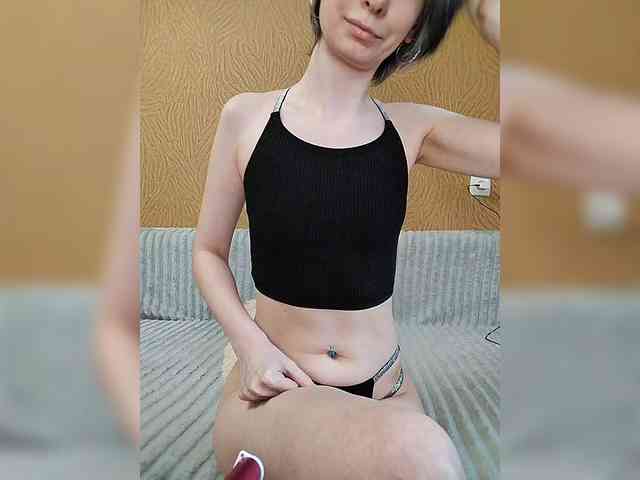 -Christina- webcam