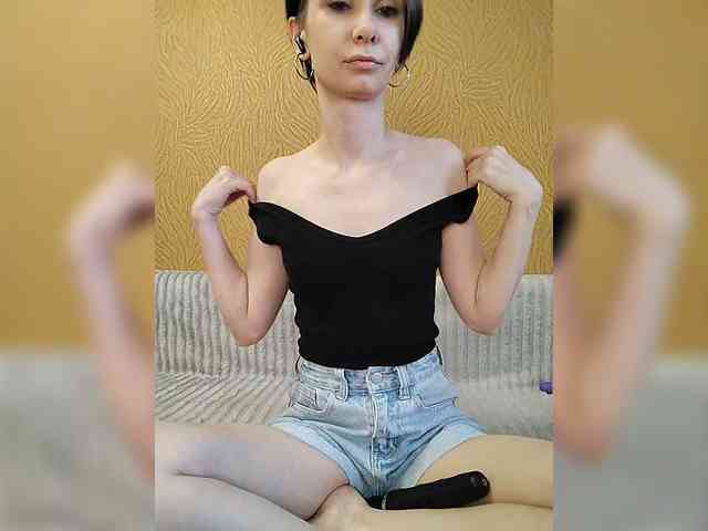 -Christina- webcam