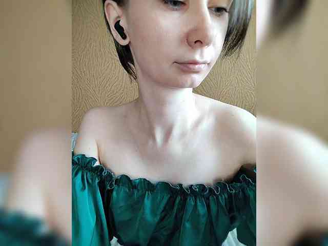 -Christina- webcam