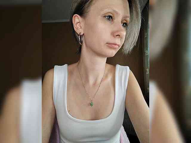 -Christina- webcam