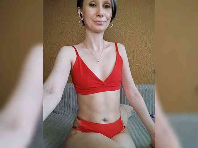 -Christina- webcam
