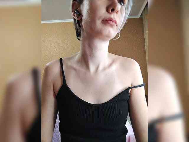 -Christina- webcam
