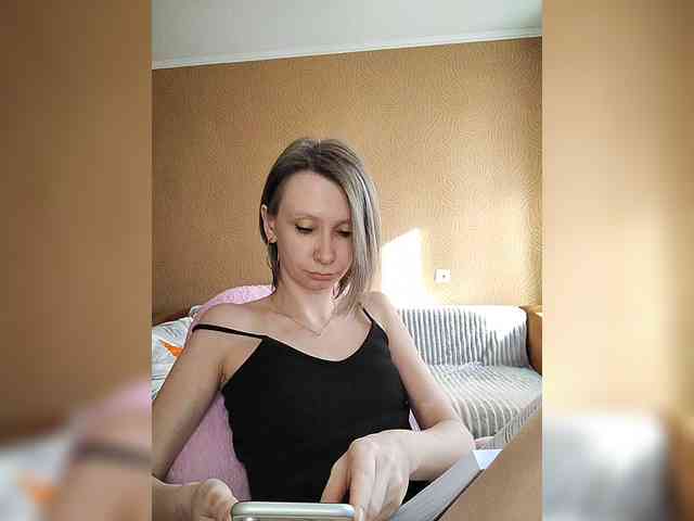 prettyKris Live Webcam on BongaCams