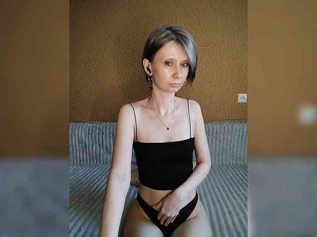 -Christina- webcam